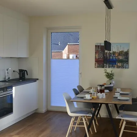Holiday home Am Kutterhafen 26a - Haus Nordseebrise *